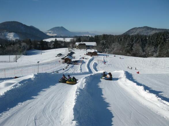 Snowtubing in Faistenau - Spaß für Groß &amp; Klein