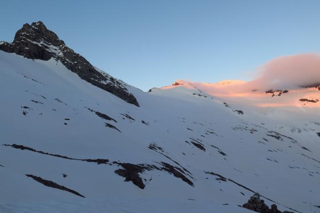 Querung unter dem Nordgrat des Schwarzkopfes