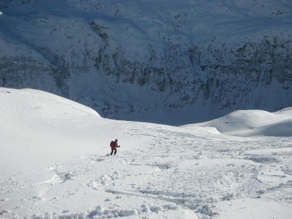 Abfahrt ins schattige Innergschlöß