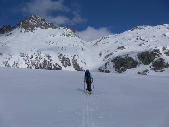 am flachen Gletscherarm: Blick zum Kanonenrohr=Zustieg zur Schlieferspitze