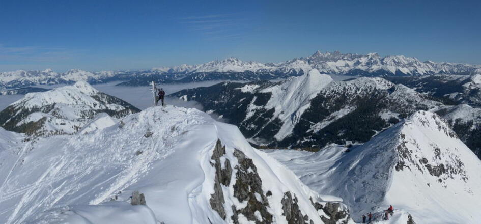 Schwarzkopf mit Blick vom Tennengebirge bis zum Dachstein