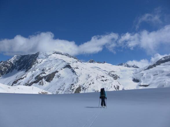 flacher Keesarm, dahinter Keeskogel, Bachmayrspitze, Hohe Fürleg und Plattiger Habach