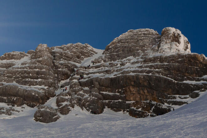 Stau im Randkluftanstieg, Wartezeiten müssen an schönen Tagen einkalkuliert werden