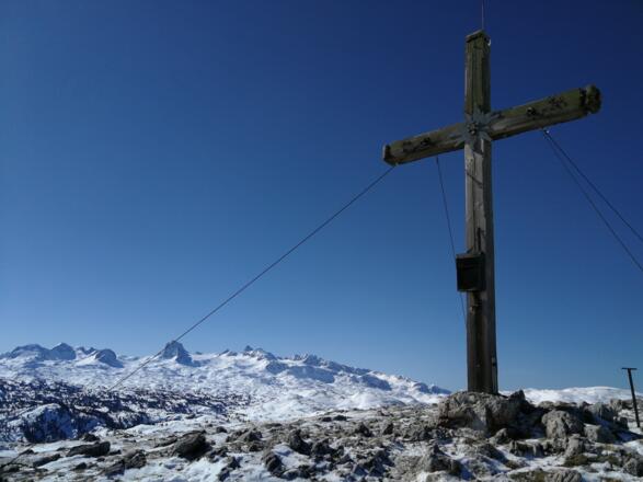 Hirzberg 2.051 m / Blick nach Westen zum Dachstein