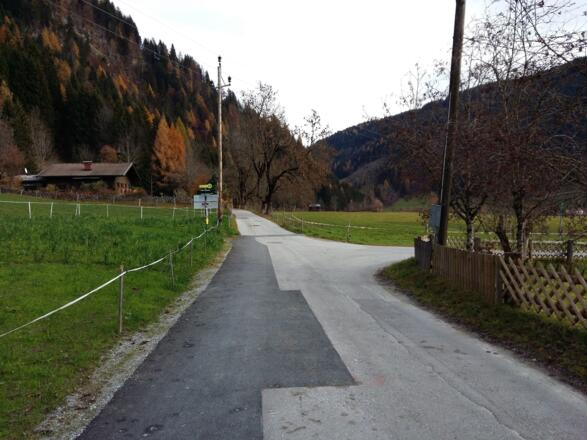 in Richtung Böndlsee links und rechts möglich