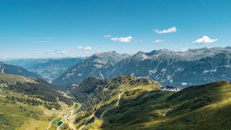 Blick von der Madrisella uf die Nova Stoba