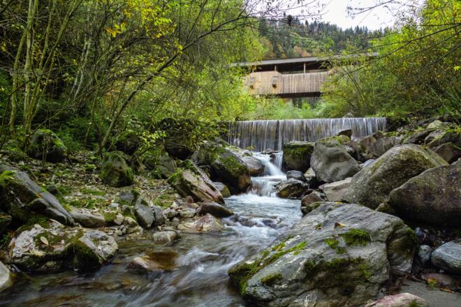 Rellsbach mit alter Illbrücke