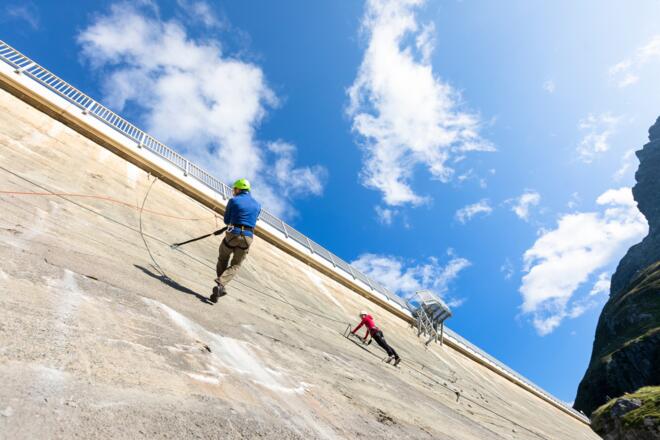 Schwingpendel Staumauer-Klettersteig Silvrettasee