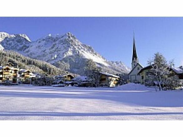 Scheffau_Dorfansicht_Willder Kaiser