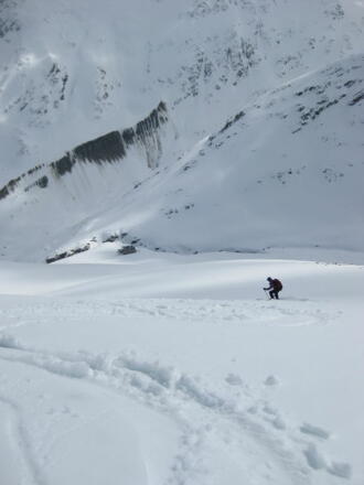 ... hinunter zur Martin Busch Hütte