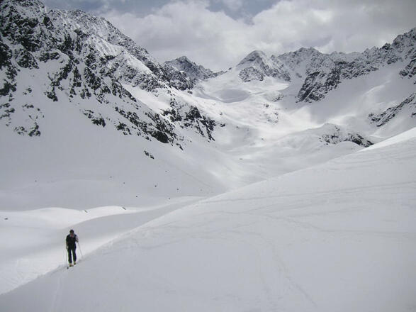 Zustieg ins Zwieselbachjoch mit Blick zum Winnebachjoch