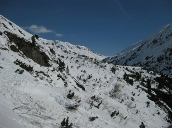 Zustieg zur Martin Buschhütte durch das Niedertal