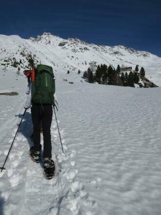 Das letzte Wegstück mit der Schweinfurter Hütte im Blick