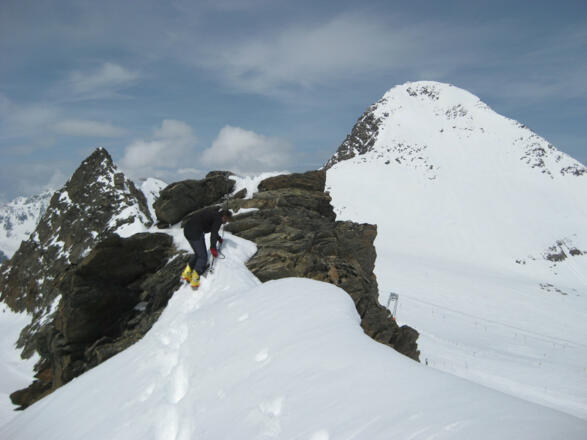 Nordgratanstieg - dahinter die Schaufelspitze