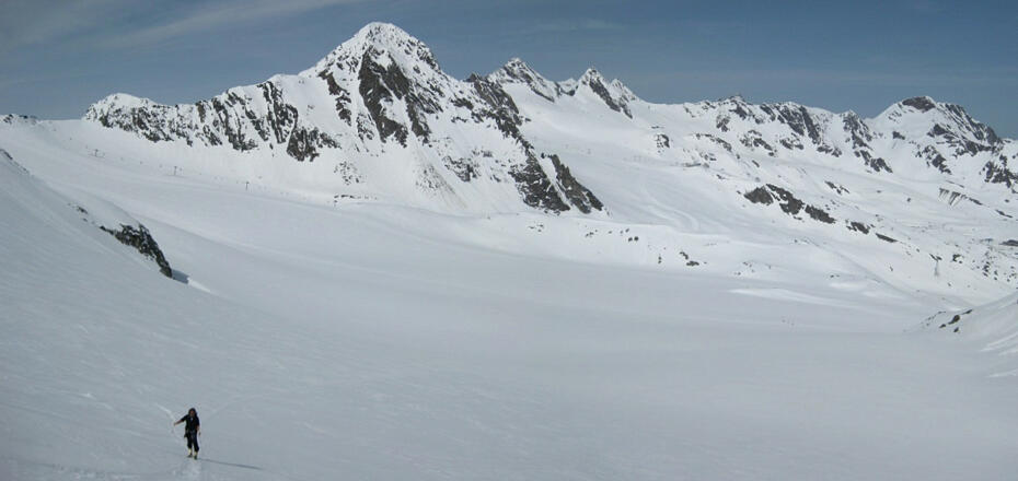 Fernauferner mit Schaufelspitze - links oben das Fernaujoch
