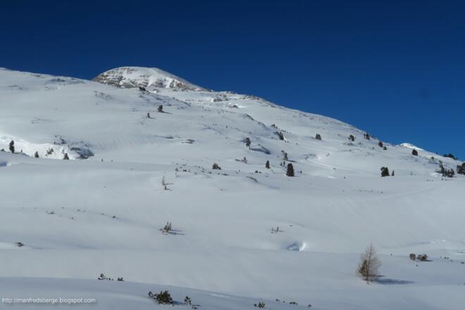 Viele Tourengeher machen die Rumplerrunde