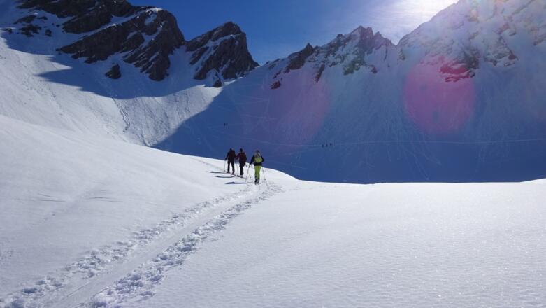 Der Steilhang zur Mannlscharte, der am besten in der Falllinie der Scharte begangen wird.