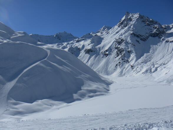 Seekogel hinter Rifflsee, am Horizont Wurmtaler Kopf, K2 und Rositzkogel