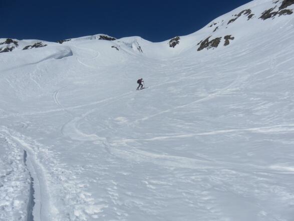 Anstieg rechts der Rinne