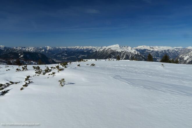 Am Gipfel des Schwemmerkogels