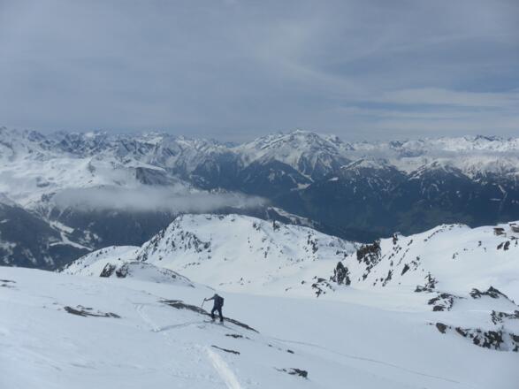 Karspitze vor Tuxer Alpen