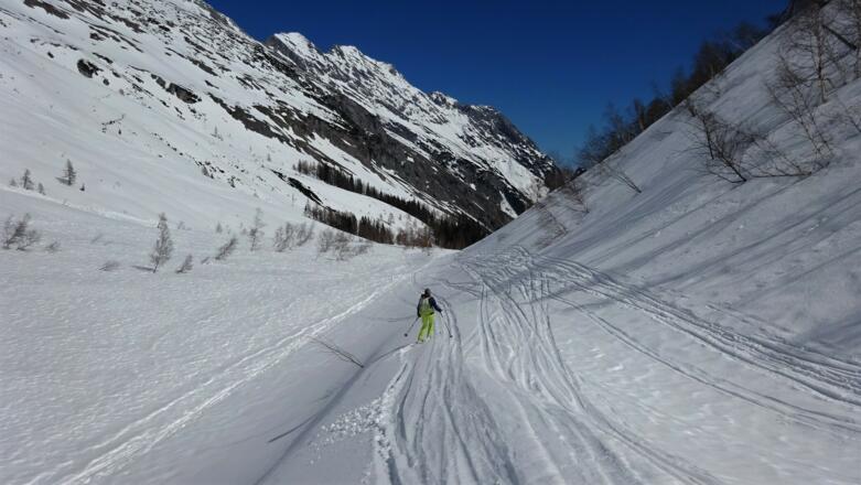 Talauswärts zum Issanger, auffellen und ...