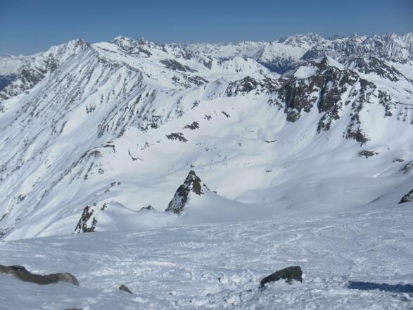 Nordflanke hinab zur Braunschweigerhütte