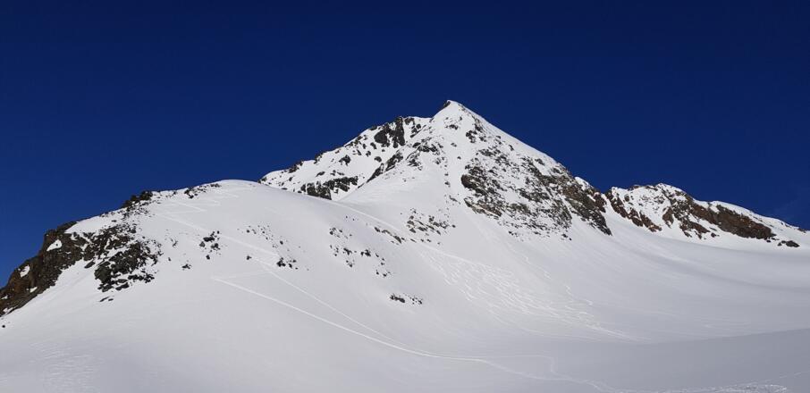 Der weitere Anstieg über den Ostgrat zum Gipfel