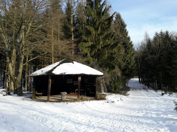 Spielplatz, Info, Unterstand ~475m