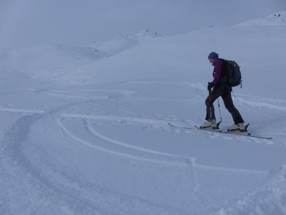 Mulden ins Gipfelkar des Angerbergkopfes