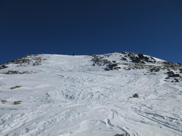 Die letzten Meter bis zum Gipfel sind noch mal steiler.