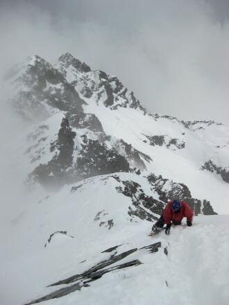 Blick über den Ostgrat zur Schöntalspitze