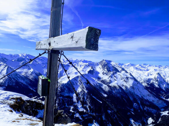 Ein toller Gipfel. Der Blick nach Westen-Ankogel, Hocharn, Weißeck, Großglockner