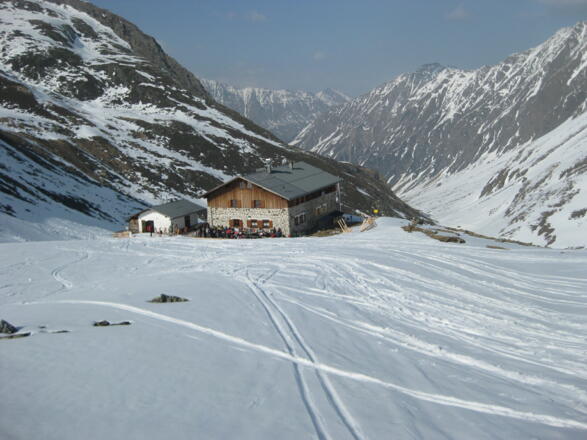 Neue Pfortsheimer Hütte