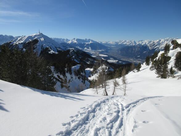 Blick zurück Richtung Patscherkofel und Inntal
