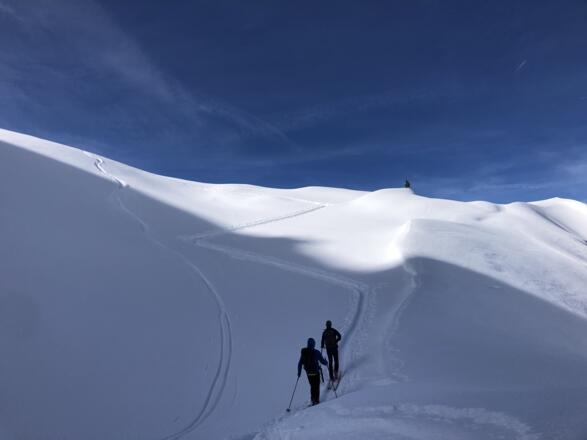 Aufstieg zum Rücken vor dem letzten steilen Schlußteil