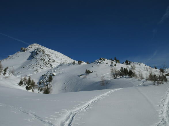 Das letzte Stück zur Viggarspitze verläuft im flacheren Gelände quasi &quot;rechts herum&quot;.