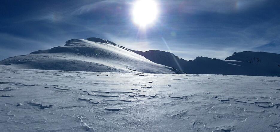 flaches Gipfelfirnfeld