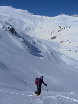 hinter dem Schlatenkees die Pragerhütte
