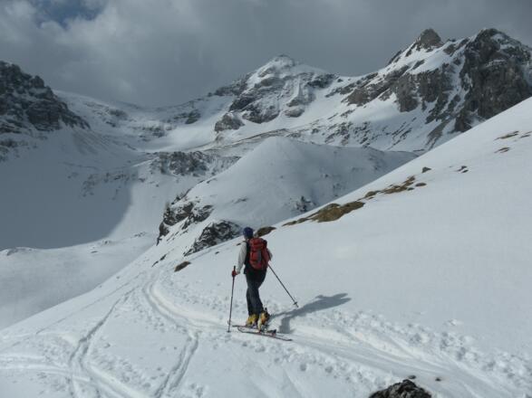 Links die Hintere und rechts die Vordere Großwandspitze über dem Wildsee