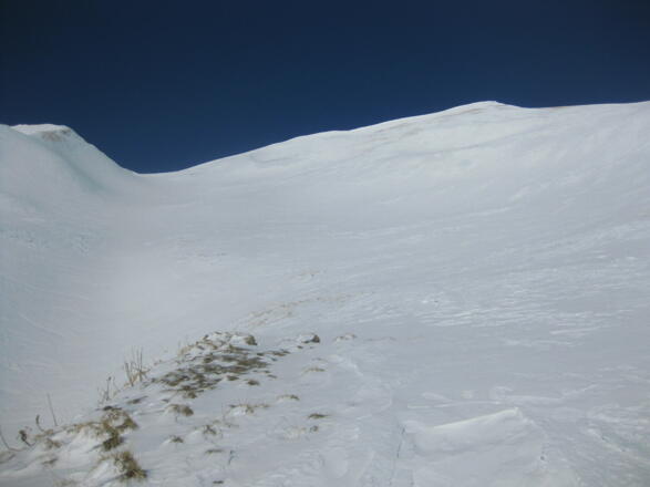 Der Schlußhang: rechts oben die Schulter der Bleispitze