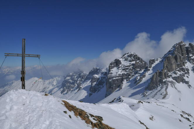 Gamskogel, Blick auf Kalkkögel 