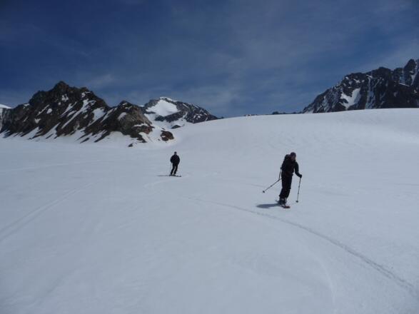 Abfahrt über den weitläufigen, sowie spaltenarmen Vernagtferner.