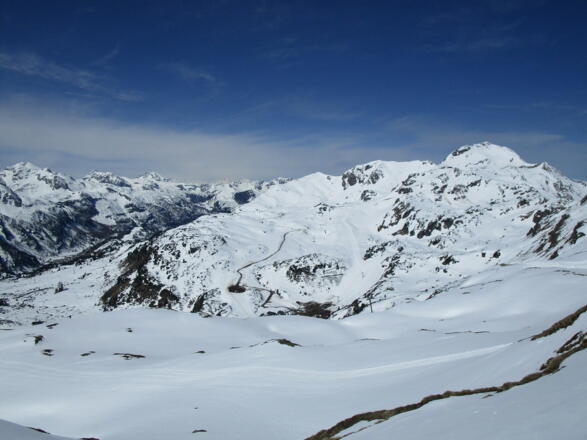 Blick zurück zur Seekarschneid und Seekarspitze (rechte Bildhälfte)