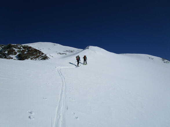 am Rücken entlang zum Hohen Eis