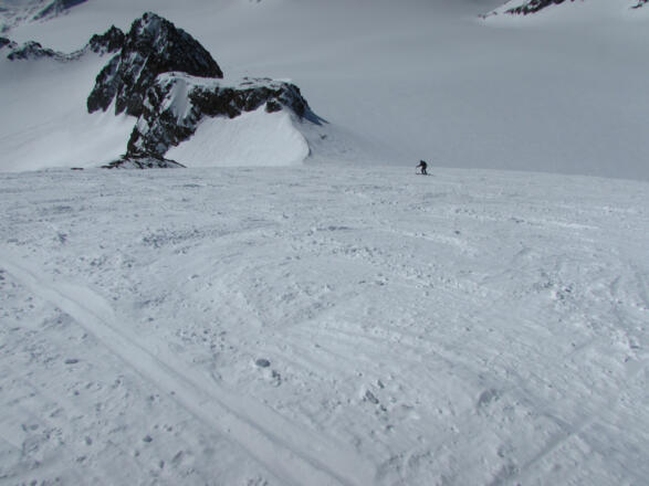 Abfahrt Gipfelflanke