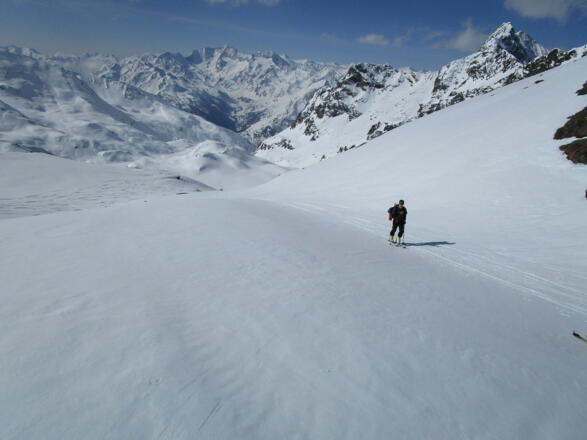 gemütlicher Aufstieg mit tollem Ausblick auf der Südtiroler Seite