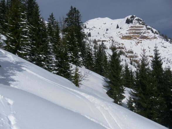unter dem Kamm mit Bilck zum Gipfel