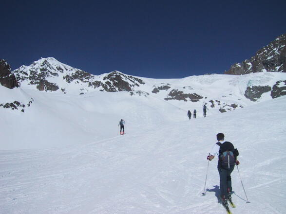 Gletscherbrüche des Nördlichen Löcherferners, links der Rositzkogel