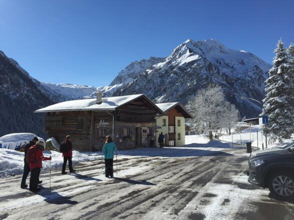 Parkplatz am Maisäßlift mit Hoflaada